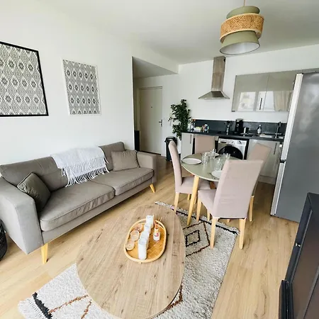 Du Bonheur - 398 Apartment